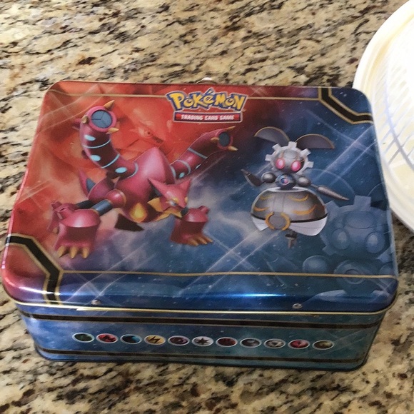 200+ Pokémon cards. Rainbow/gx poke box coins - Picture 5 of 7